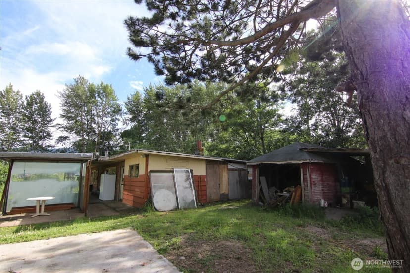 Property photo for 2095 Postal Avenue, Bellingham photo 9