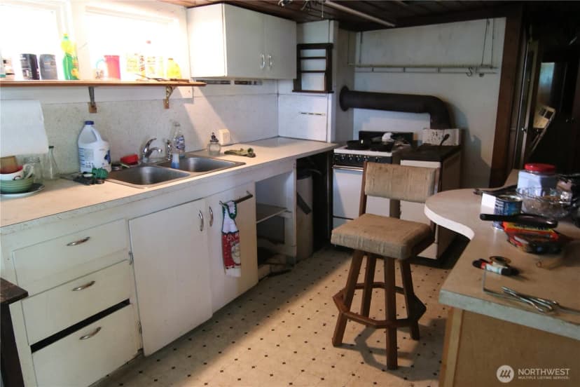 Property photo for 2095 Postal Avenue, Bellingham photo 18