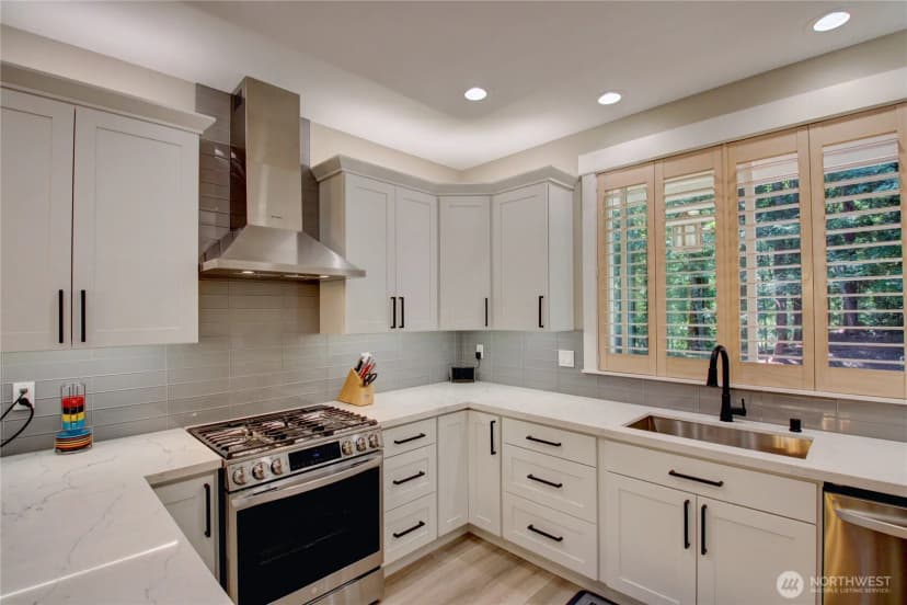 Property photo for 3 Topper Drive, Bellingham photo 17