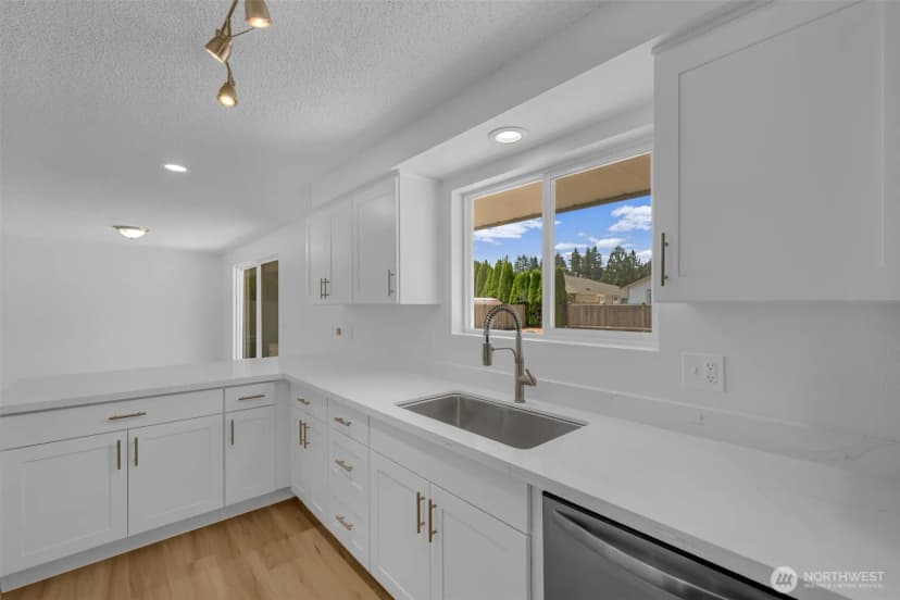 Property photo for 9214 46th Drive Ne, Marysville photo 15