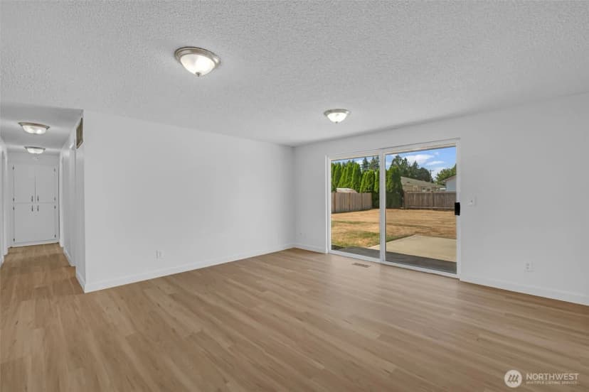 Property photo for 9214 46th Drive Ne, Marysville photo 10