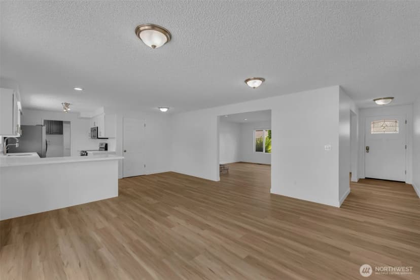 Property photo for 9214 46th Drive Ne, Marysville photo 11