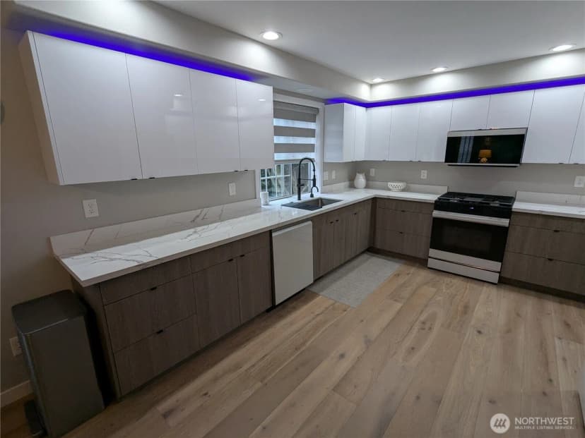 Property photo for 17604 Muirfield Court, Arlington photo 12