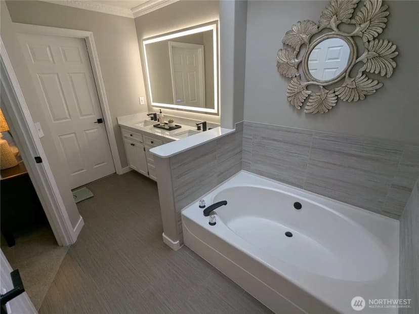 Property photo for 17604 Muirfield Court, Arlington photo 30
