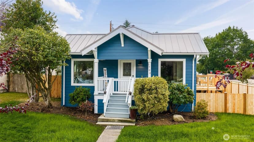 Property photo for 1702 Rainier Avenue, Everett