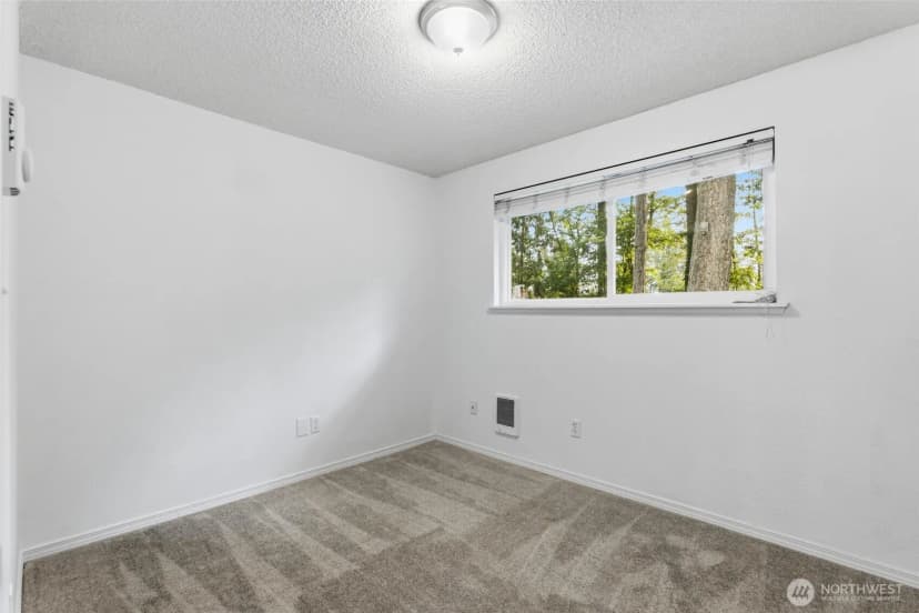 Property photo for 17215 13th Avenue Ct E, Spanaway photo 10