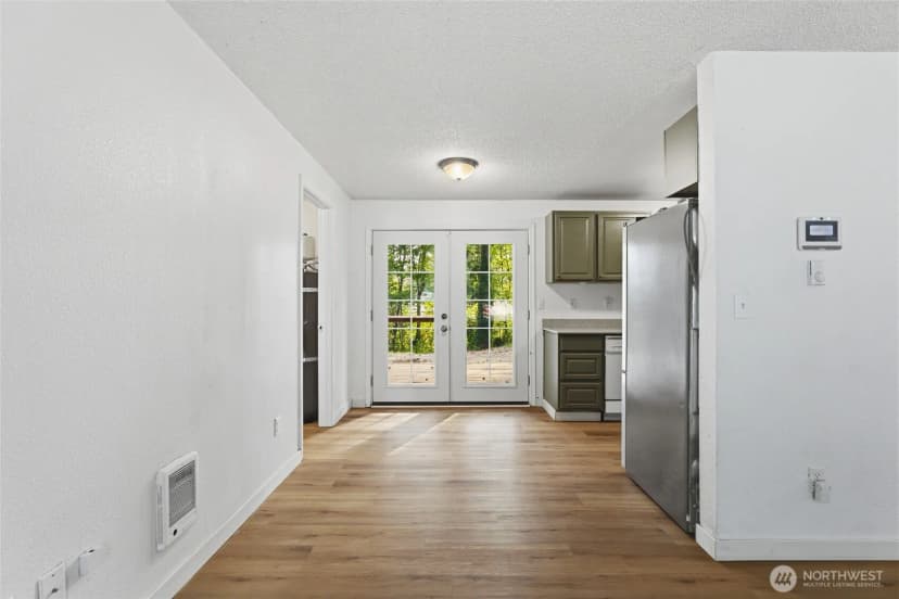 Property photo for 17215 13th Avenue Ct E, Spanaway photo 6