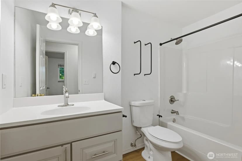 Property photo for 17215 13th Avenue Ct E, Spanaway photo 9