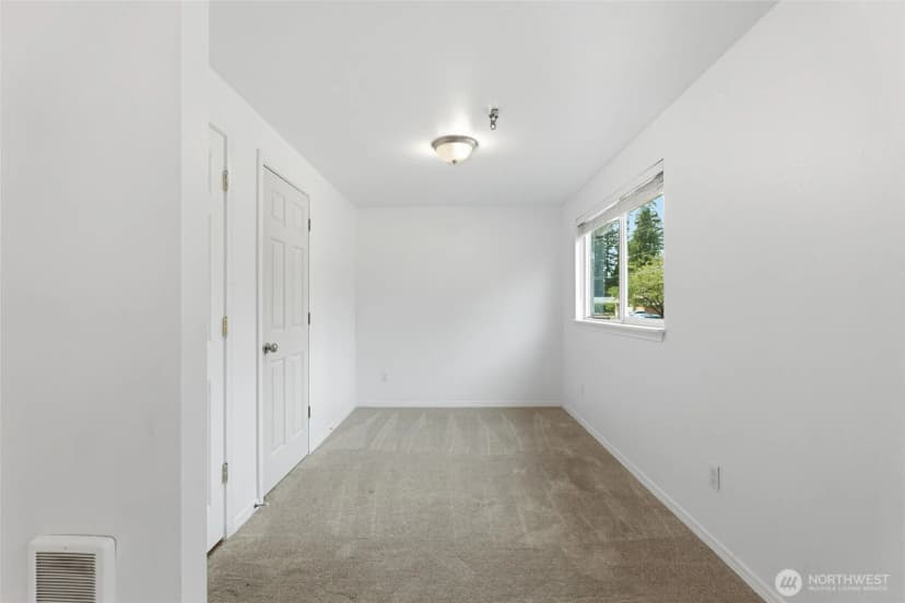 Property photo for 17215 13th Avenue Ct E, Spanaway photo 16