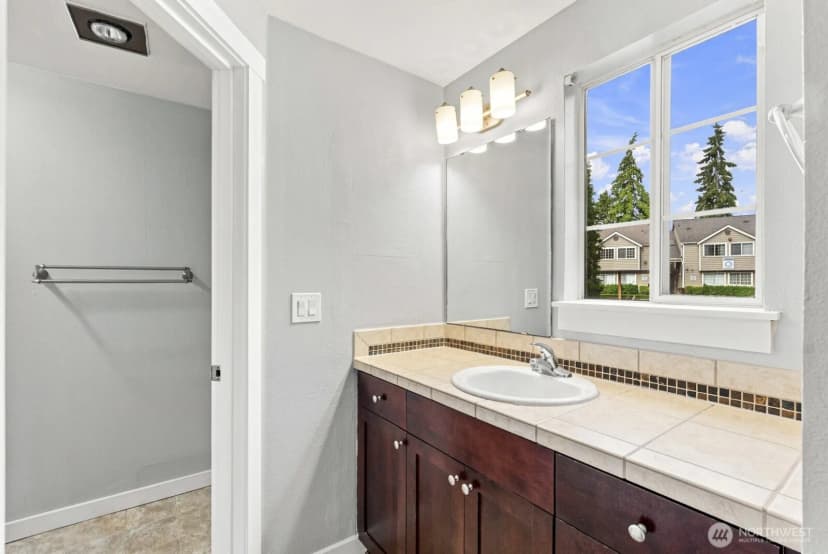 Property photo for 1814 S 286th Lane #p101, Federal Way photo 23