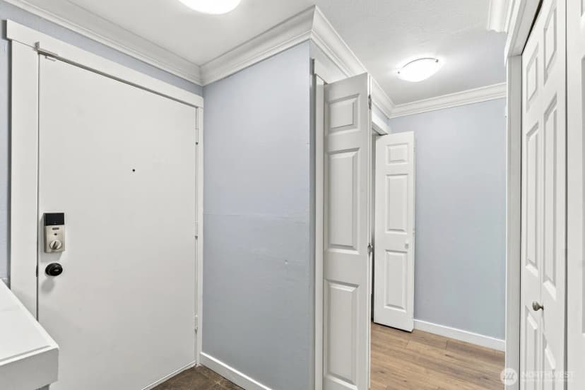 Property photo for 1814 S 286th Lane #p101, Federal Way photo 2