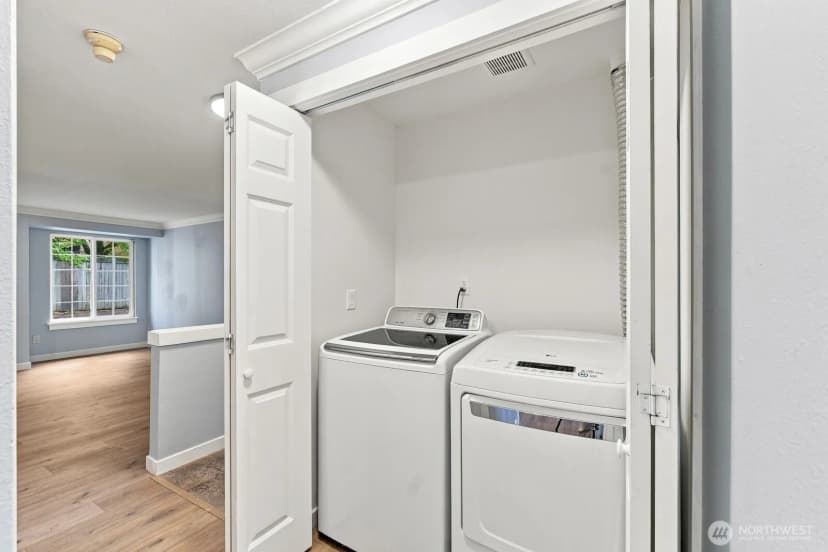 Property photo for 1814 S 286th Lane #p101, Federal Way photo 3