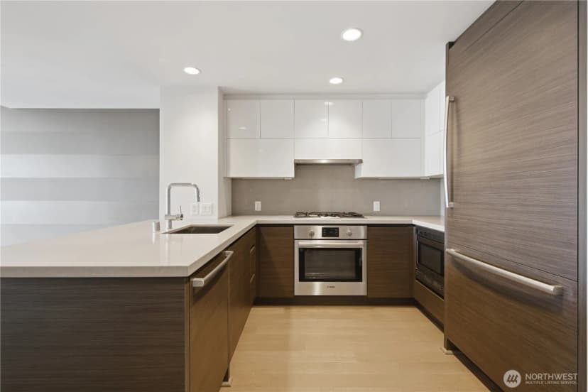 Property photo for 583 Battery Street #1505n, Seattle photo 12