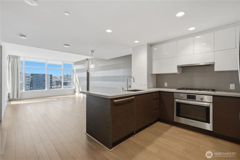 Property photo for 583 Battery Street #1505n, Seattle photo 11