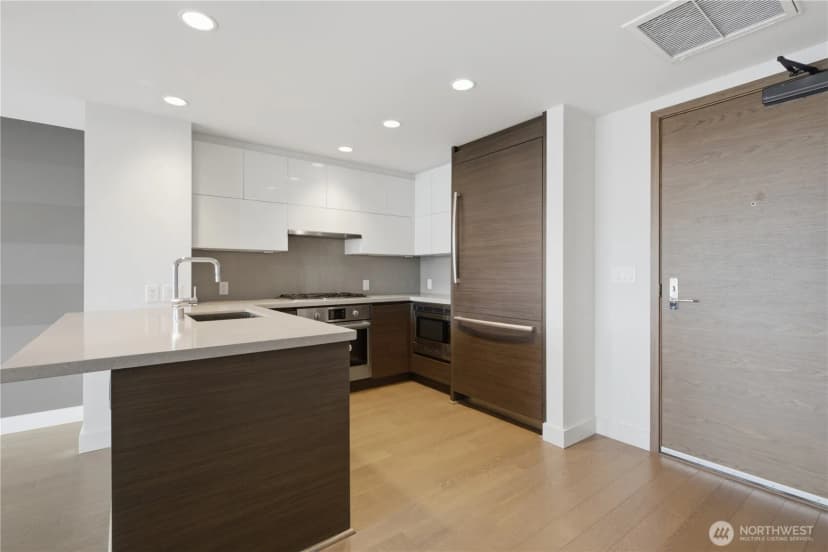 Property photo for 583 Battery Street #1505n, Seattle photo 13