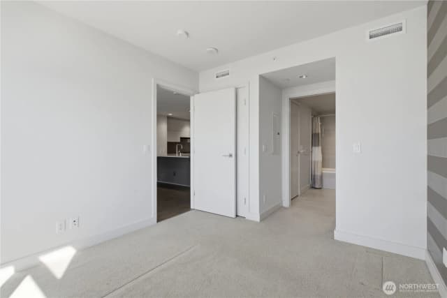 Property photo for 583 Battery Street #1505n, Seattle photo 5