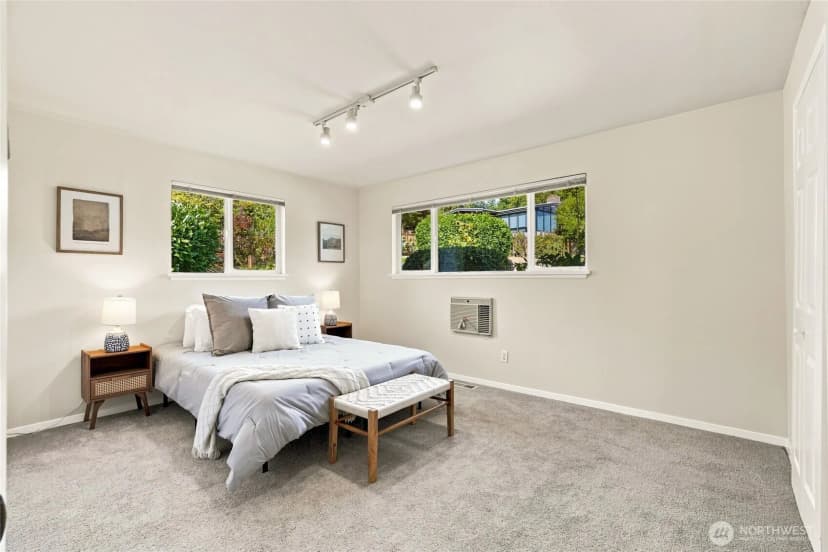 Property photo for 18112 60th Avenue Ne, Kenmore photo 19
