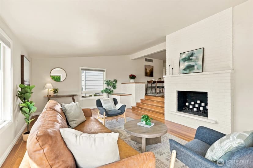 Property photo for 18112 60th Avenue Ne, Kenmore photo 18