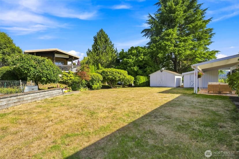 Property photo for 18112 60th Avenue Ne, Kenmore photo 30