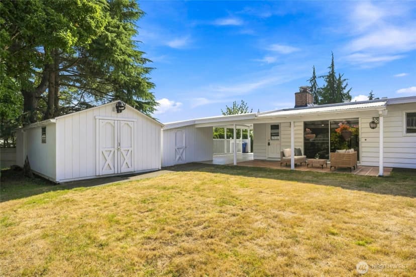 Property photo for 18112 60th Avenue Ne, Kenmore photo 26