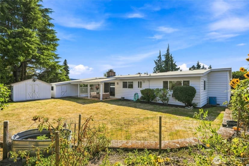 Property photo for 18112 60th Avenue Ne, Kenmore photo 28