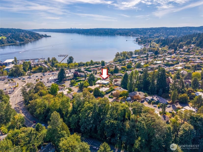 Property photo for 18112 60th Avenue Ne, Kenmore photo 33