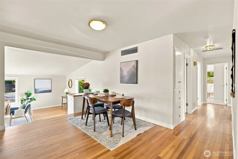 Property photo for 18112 60th Avenue Ne, Kenmore photo 7