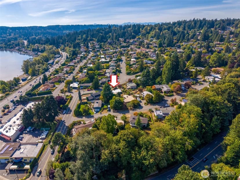 Property photo for 18112 60th Avenue Ne, Kenmore photo 35