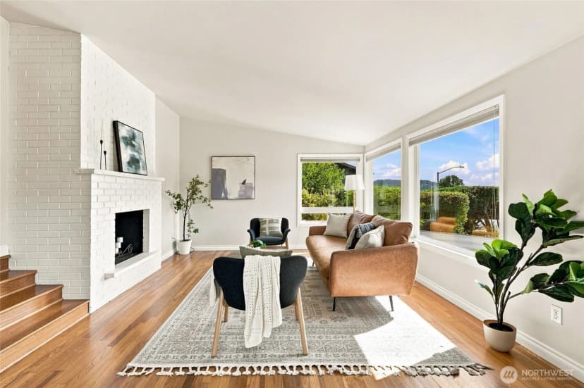 Property photo for 18112 60th Avenue Ne, Kenmore photo 16