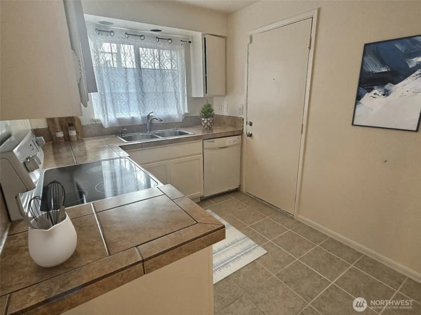 Property photo for 3425 S 176th Street #107, Sea Tac photo 8
