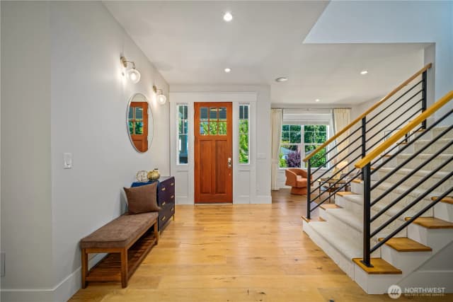 Property photo for 5027 48th Avenue Ne, Seattle photo 5