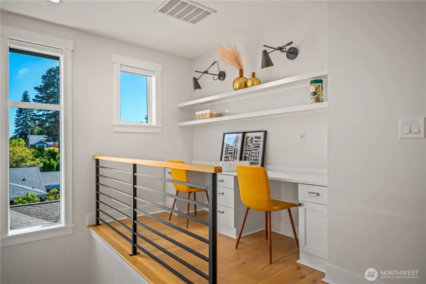 Property photo for 5027 48th Avenue Ne, Seattle photo 19