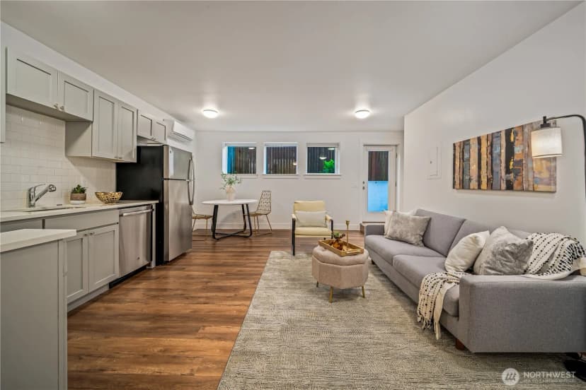 Property photo for 5027 48th Avenue Ne, Seattle photo 31