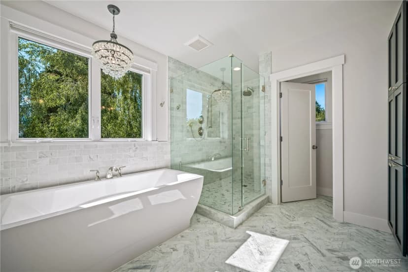 Property photo for 5027 48th Avenue Ne, Seattle photo 22
