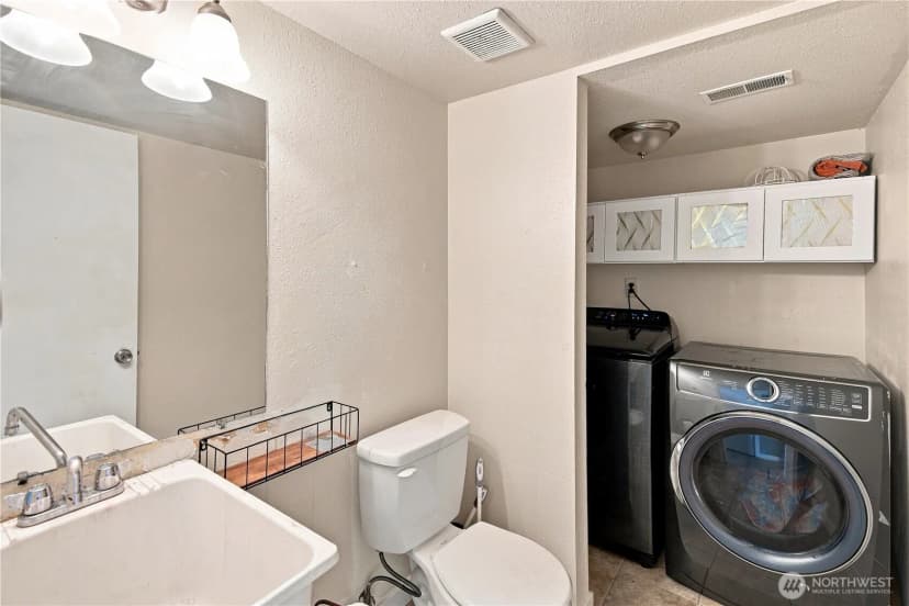 Property photo for 1520 156th Street Ct E, Tacoma photo 17