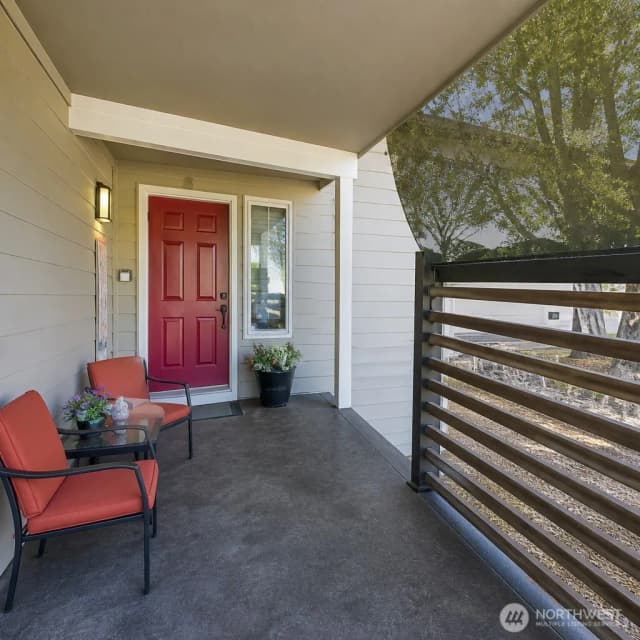 Property photo for 1520 156th Street Ct E, Tacoma photo 3