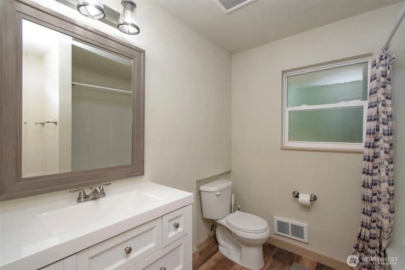 Property photo for 415 N Lees Creek Road, Port Angeles photo 16