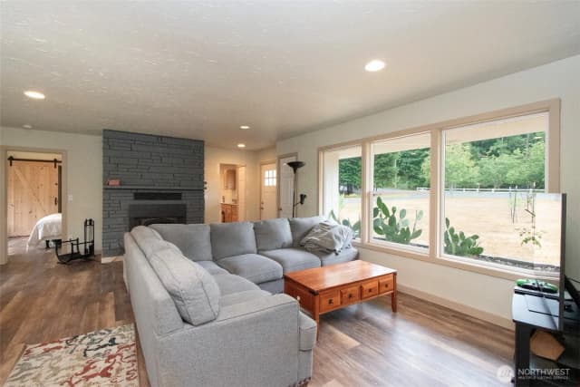 Property photo for 415 N Lees Creek Road, Port Angeles photo 5