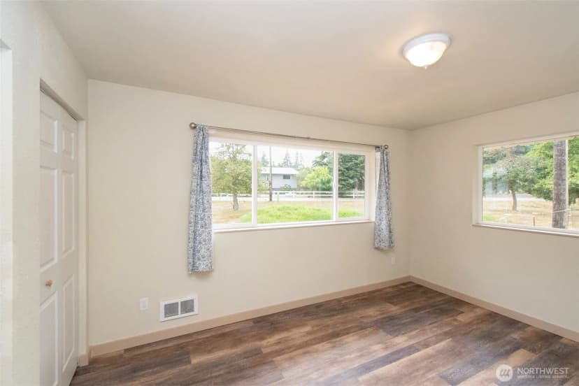 Property photo for 415 N Lees Creek Road, Port Angeles photo 19