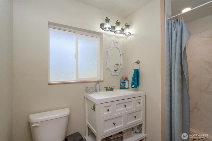 Property photo for 415 N Lees Creek Road, Port Angeles photo 13
