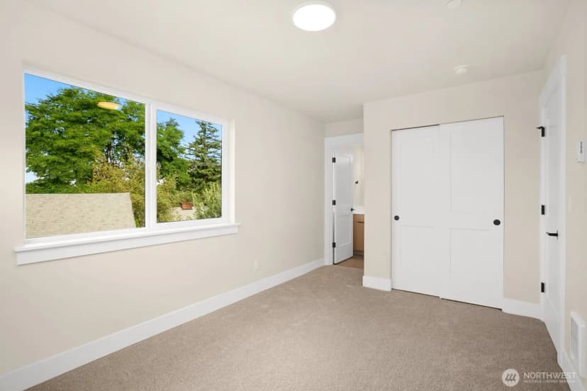 Property photo for 508 Sw 137th Street #b, Burien photo 13