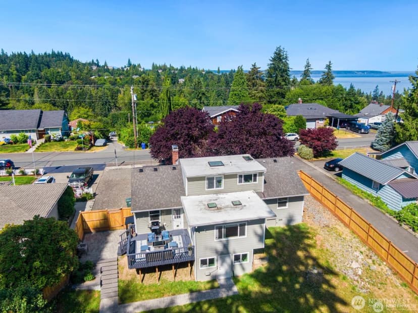Property photo for 5011 Seahurst Avenue, Everett photo 37