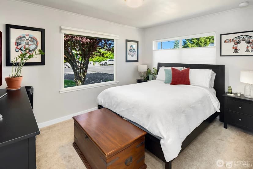 Property photo for 5011 Seahurst Avenue, Everett photo 16