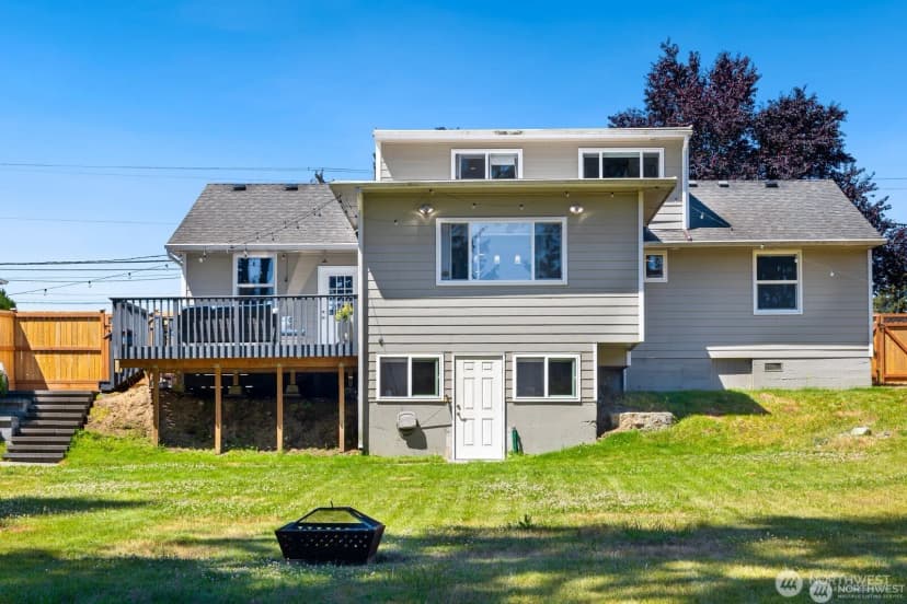 Property photo for 5011 Seahurst Avenue, Everett photo 33