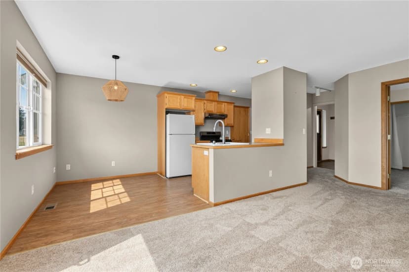Property photo for 831 E Wiser Lake Road, Lynden photo 29