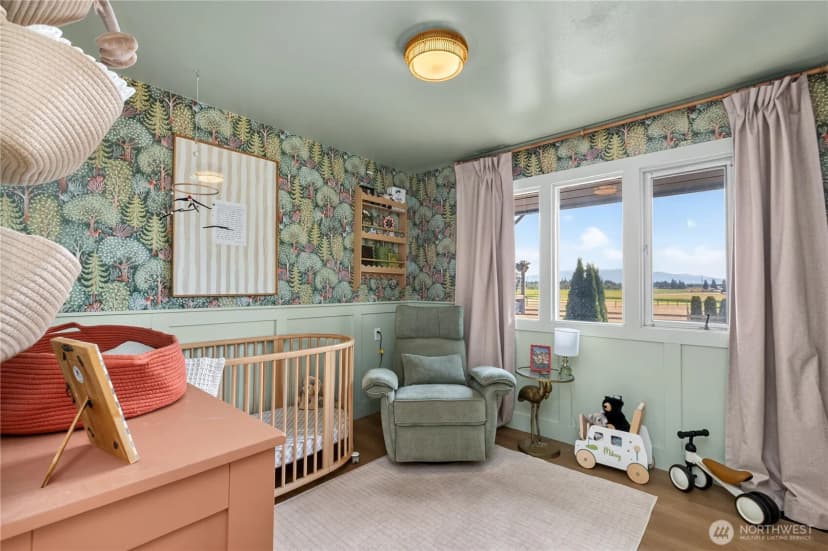 Property photo for 831 E Wiser Lake Road, Lynden photo 21