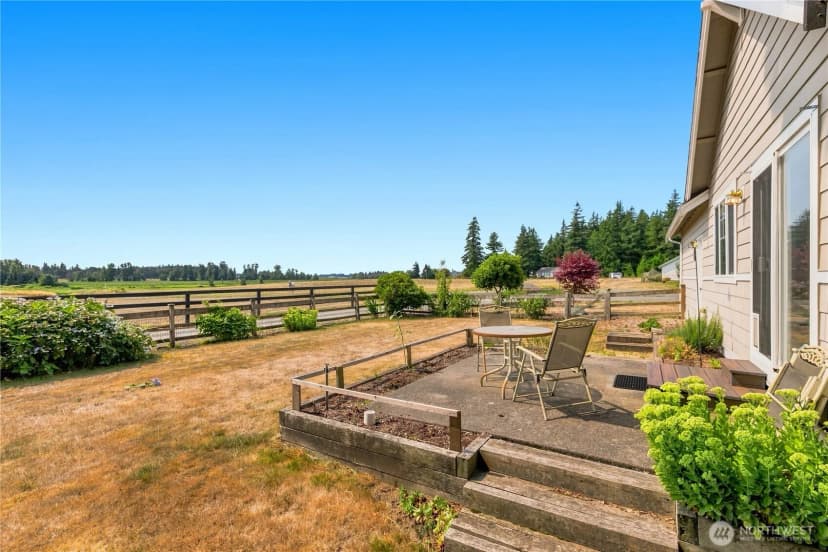 Property photo for 831 E Wiser Lake Road, Lynden photo 34