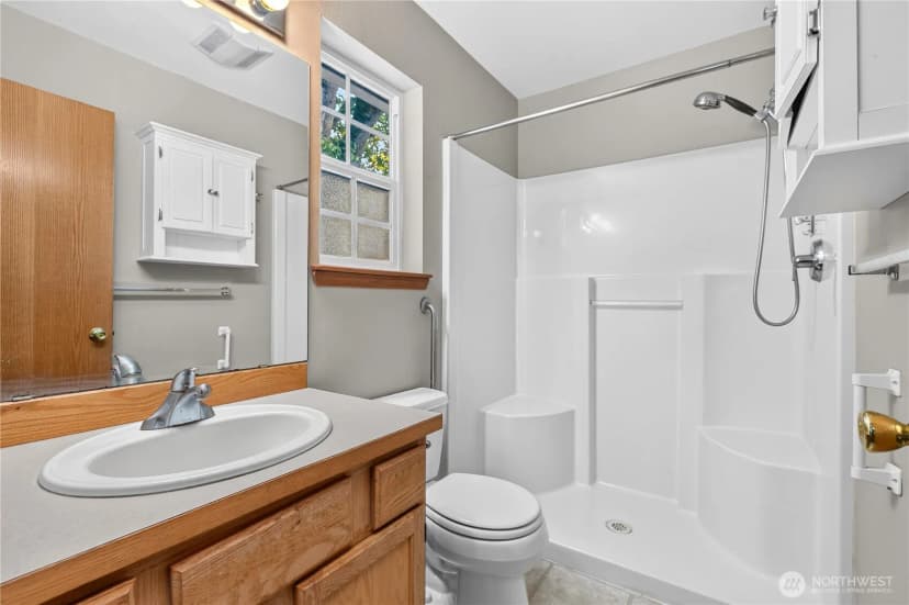 Property photo for 831 E Wiser Lake Road, Lynden photo 33