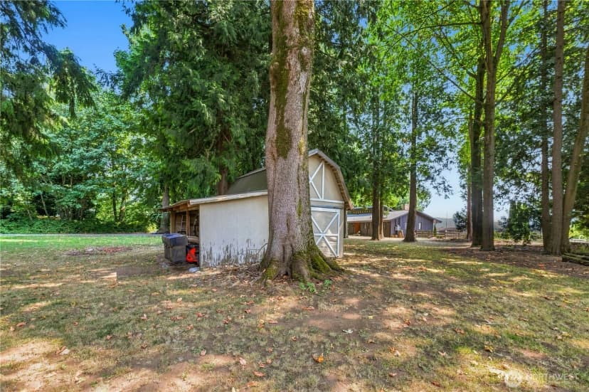 Property photo for 831 E Wiser Lake Road, Lynden photo 38
