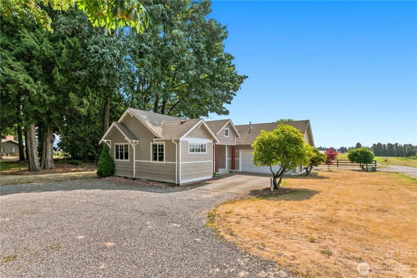 Property photo for 831 E Wiser Lake Road, Lynden photo 27